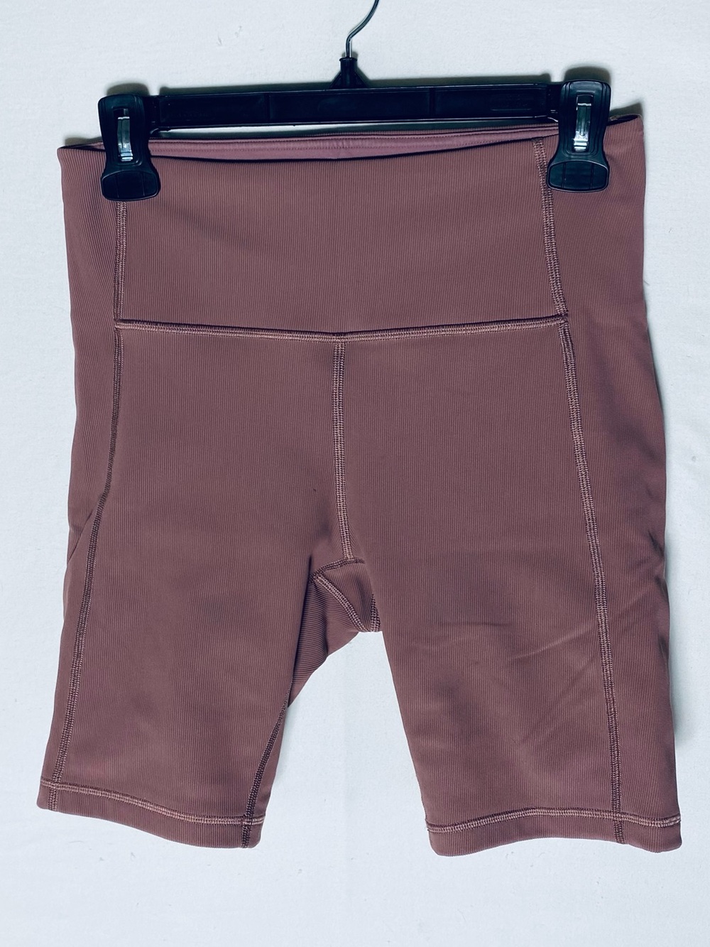 Lululemon Mauve Ribbed Contoured High Rise Biker Shorts 6 Activewear Athletic